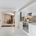 Garibaldi Glamorous By Wonderful Italy Apartman